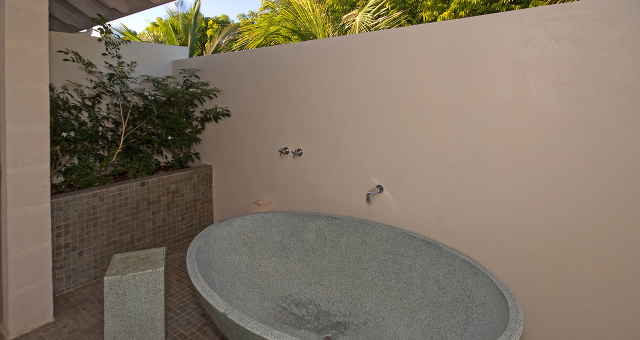 Tom Tom - Stunning Outside Bath