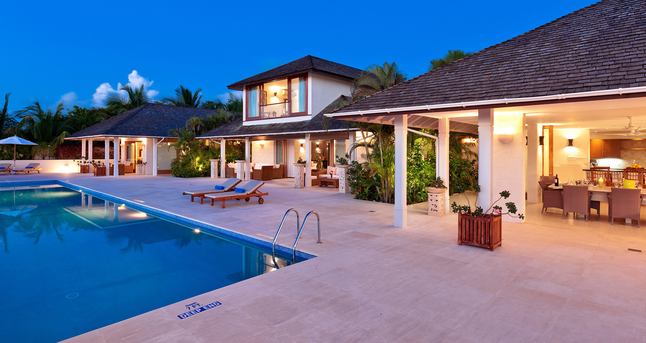 Tom Tom - Gorgeous Pool